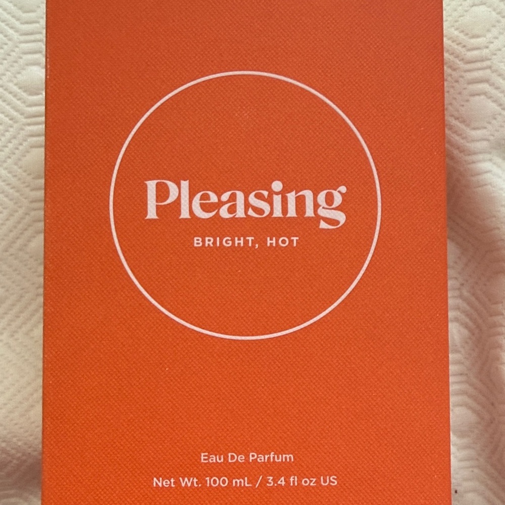 Pleasing Bright Hot Fragrance. (Mr)